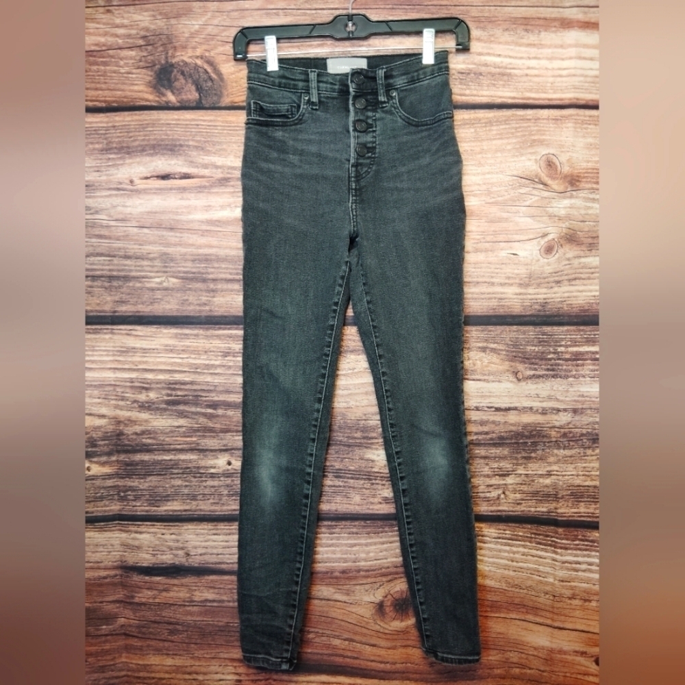 Everlane Women's Black High-Waisted Jeans Size 25 Regular.